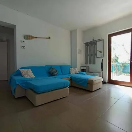 Tra Gli Ulivi * Albisola Superiore